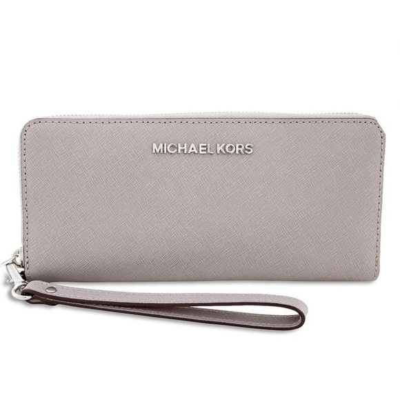 🩶🤍NWT-Michael Kors Jet Set Saffiano Pearl Grey Zip Wallet/ Wristlet🩶🤍 - Picture 1 of 10